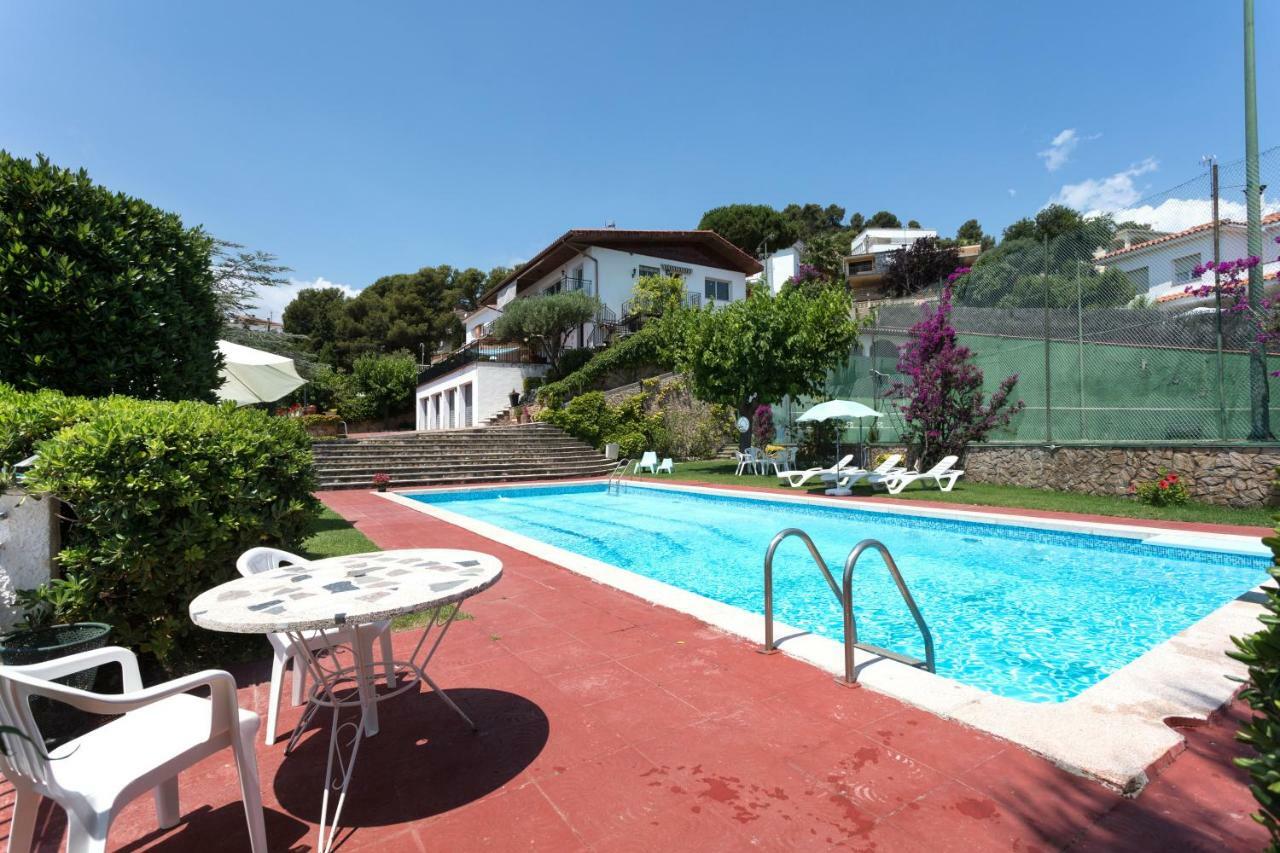 Costa Maresme Apartment Санта-Сусанна Екстер'єр фото